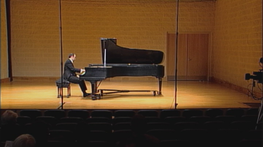 Thumbnail image for Hamilton Tescarollo, piano - Spring 2013